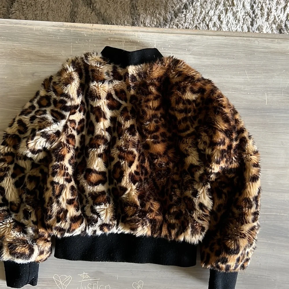 Jacket - Picture 2 of 4